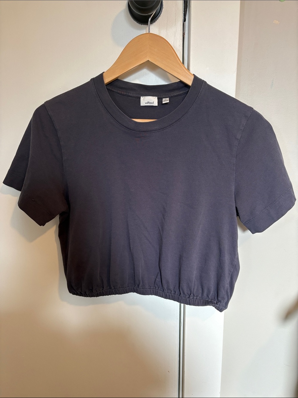 Wilfred Cropped Short Sleeve Tee — Charcoal